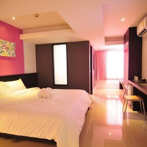 @24Boutique Hotel Nakhon Si Thammarat Exterior foto